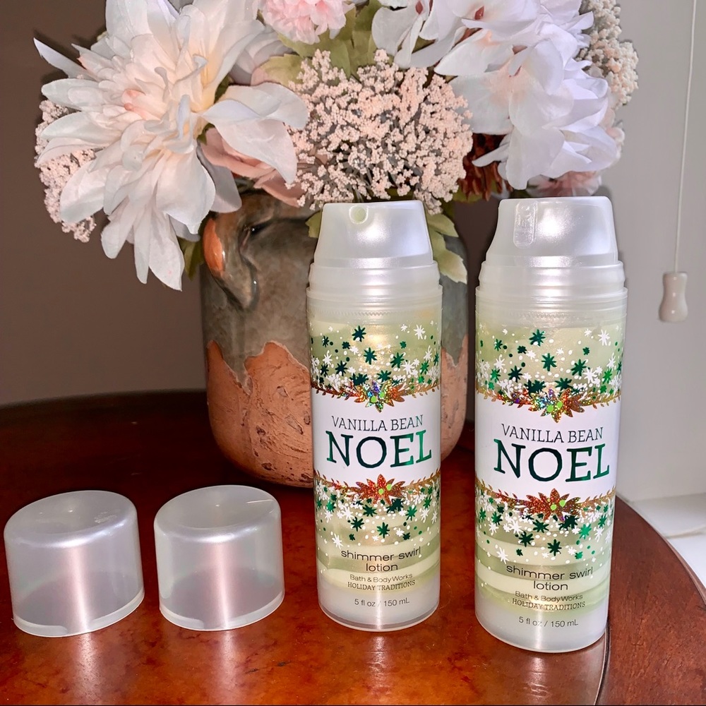 🎄Two Vanilla Bean Noel Shimmer Swirl Lotions